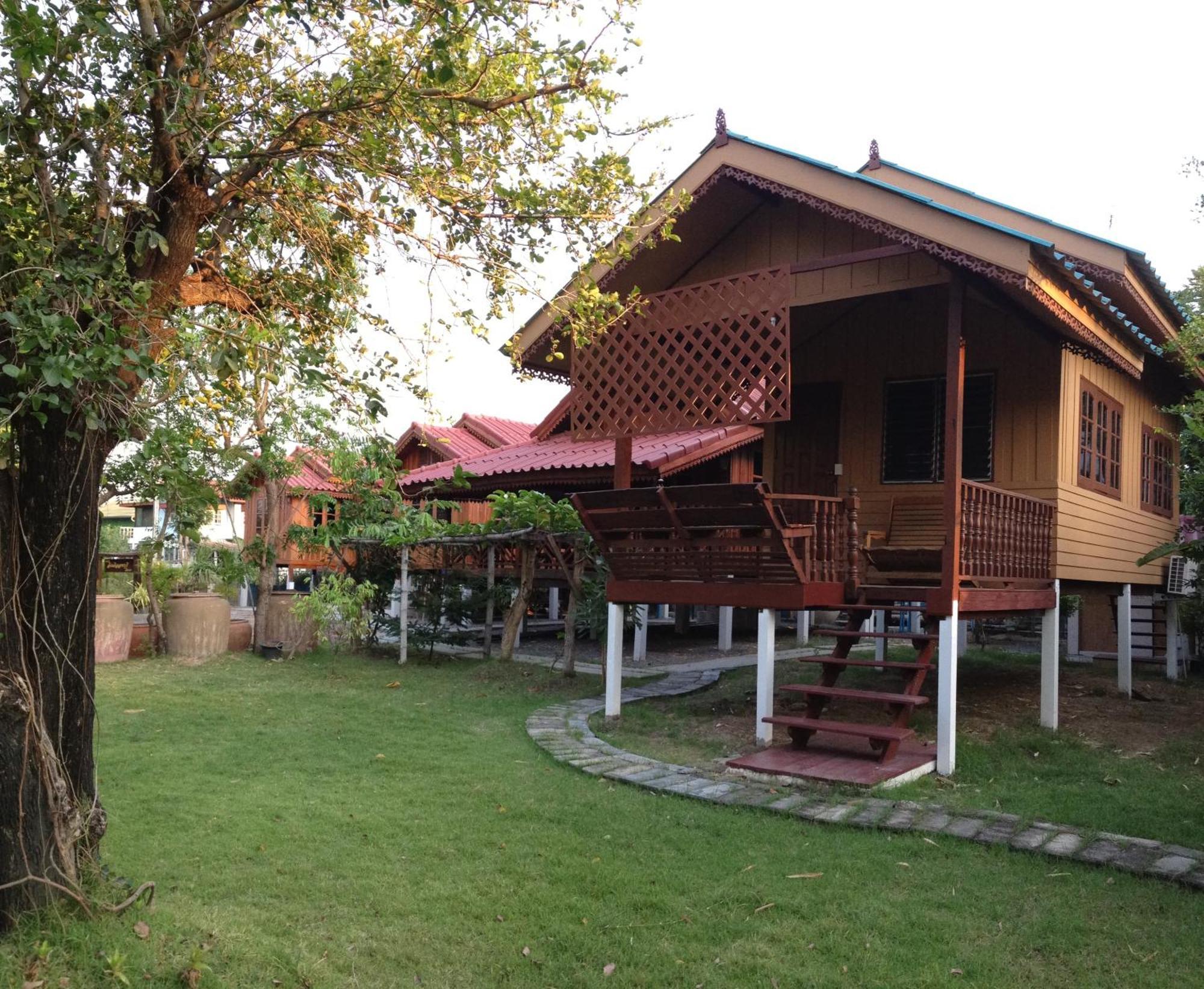 The Little Lopburi Village Exterior photo